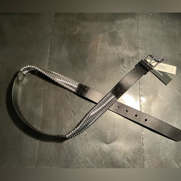 ‼️NWT Banana Republic Black Leather with Silver Chain Detail Belt